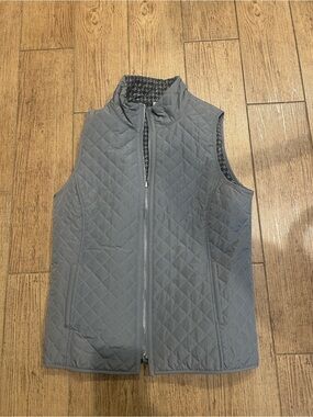 Chico's Black and Gray Quilted Vest with Houndstooth Lining Detail